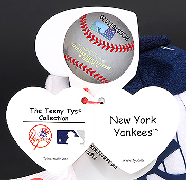 New York Yankees - swing tag inside